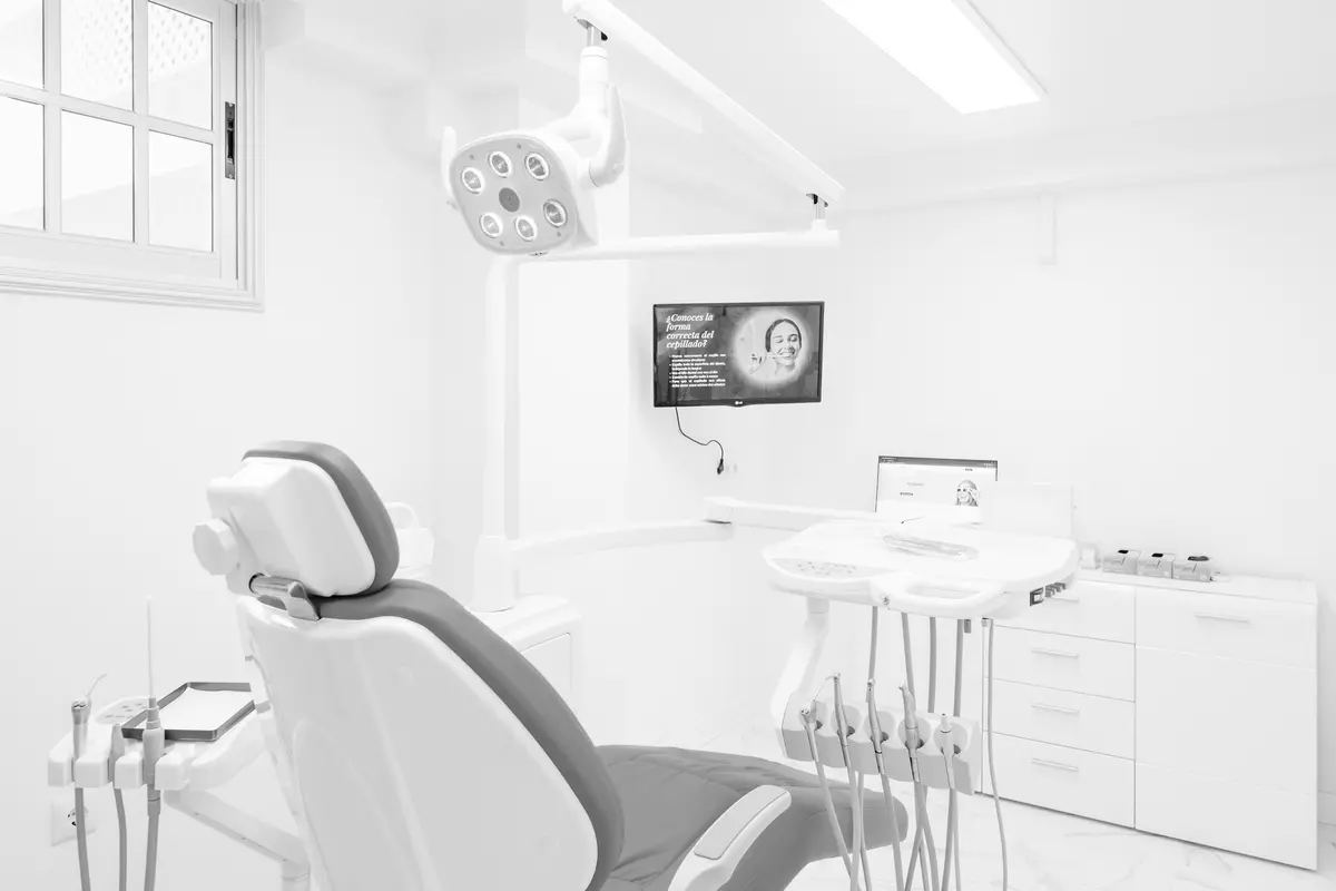 Clínica dental en Tacoronte — Dental Internacional Tenerife Norte