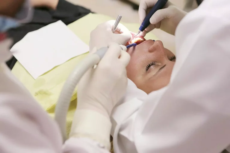 Tratamiento de endodoncia en un diente