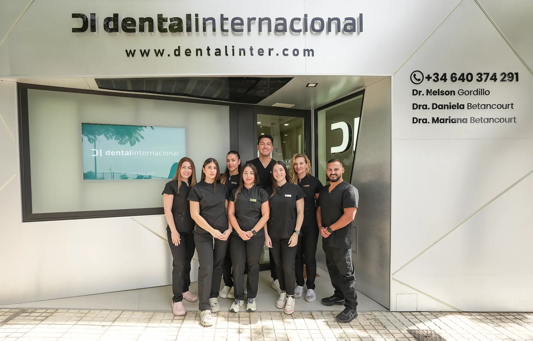 Equipo completo Dental Internacional — Tenerife