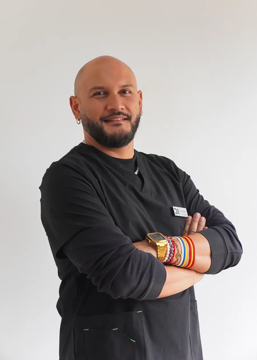 Dr. José Rodríguez — Odontólogo Dental Internacional Tacoronte